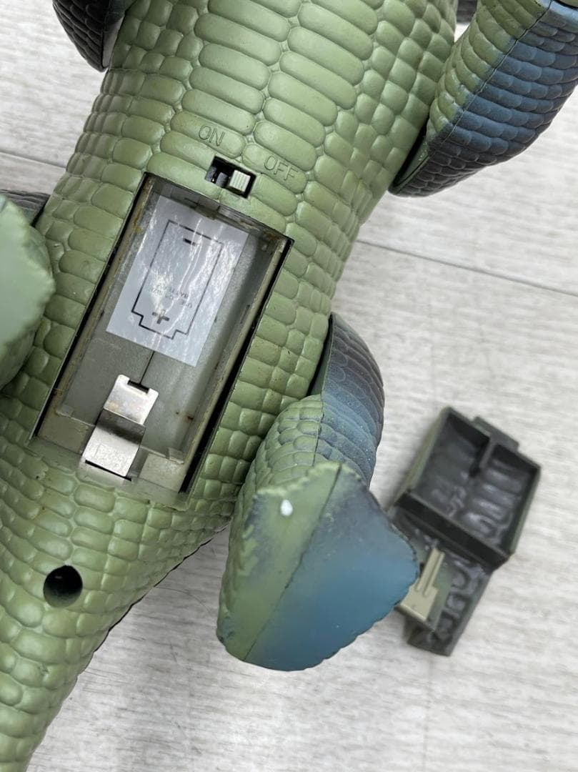 エポック社 武装恐竜ダイノス トリケラトプス リアルアクション 動作確認済 元箱