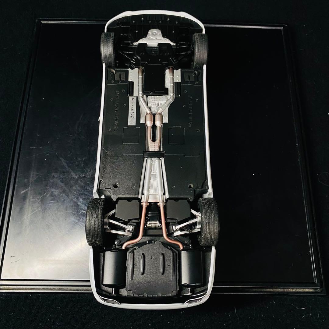 AUTOart 1/18 レクサス LS600hL 2013 ホワイトパール