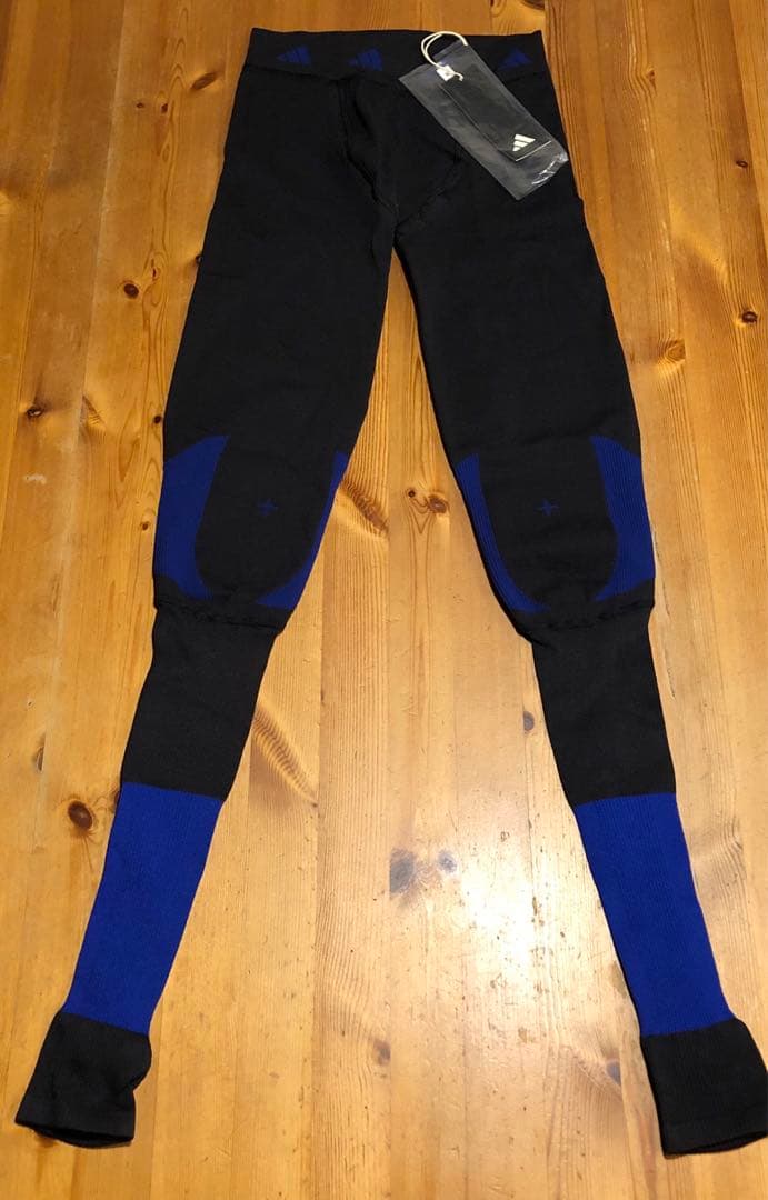 アディダス スポーツタイツ テックフィット リチャージ 新品未使用 Mサイズ