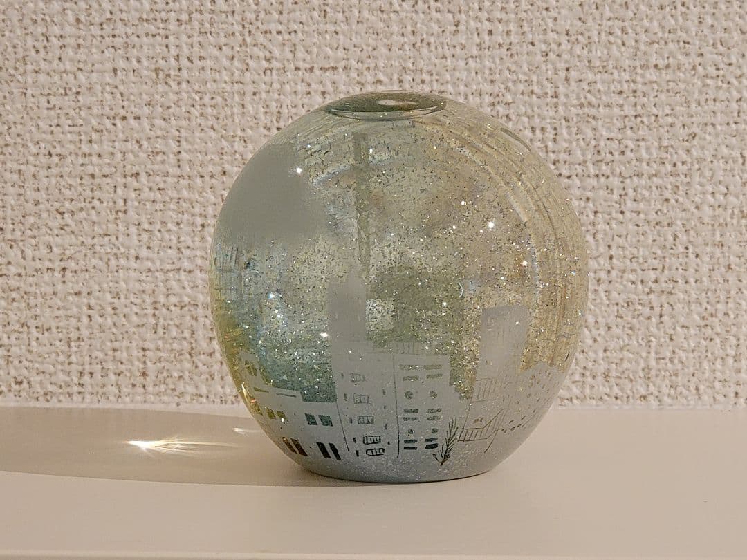 金津沙矢香さん　スノードーム