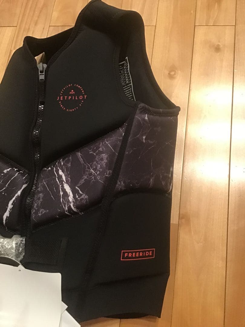 JETPILOT ベスト L 新品未使用
