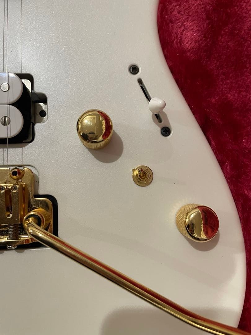 Ibanez AZ2402 ホワイトカスタム　ストラップ付き