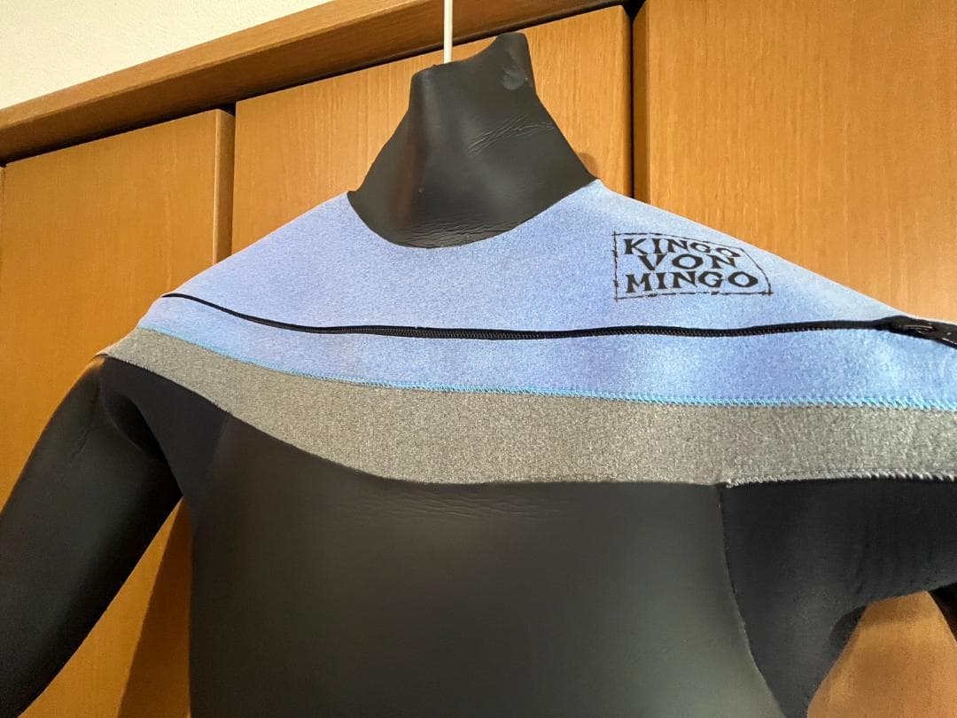 Kingo Von Mingo フロントジップ　フルスーツ セミドライ4/3mm