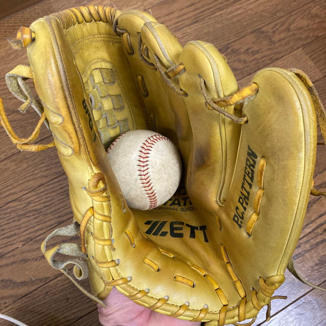 【即戦力・良型】ZETT（ゼット） 硬式・投手用〈グローブ袋付〉