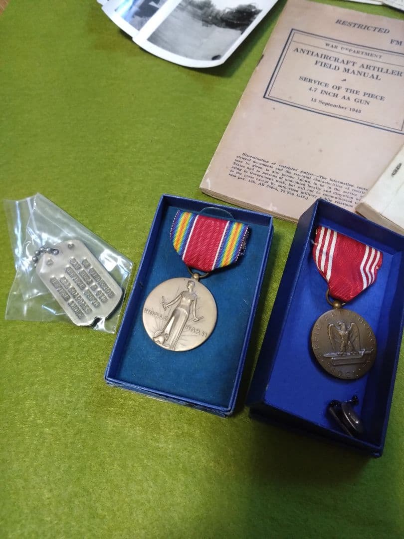 大戦時　アメリカ軍認識票　実物ドックタグ　砲兵？　太平洋戦争　軍隊物　写真　兵士