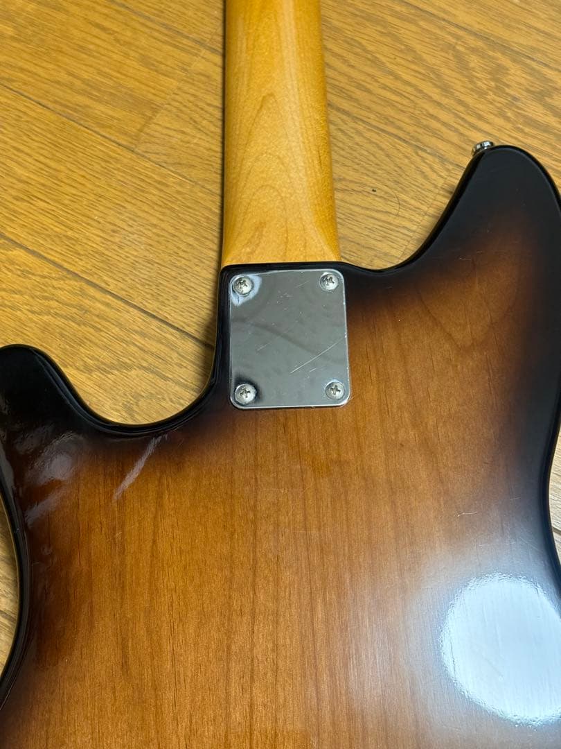 エレキベース　オリジナル　ショートスケール