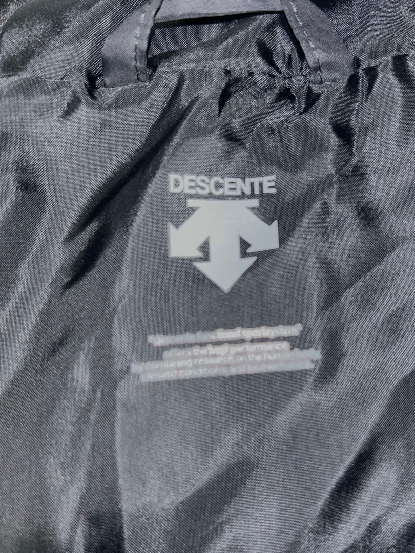 DESCENTEベンチコートSサイズ未使用