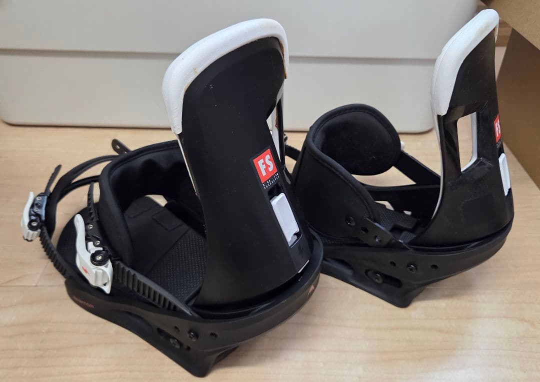 Burton ディセンダント158、フリースタイルMNSビンディングセット