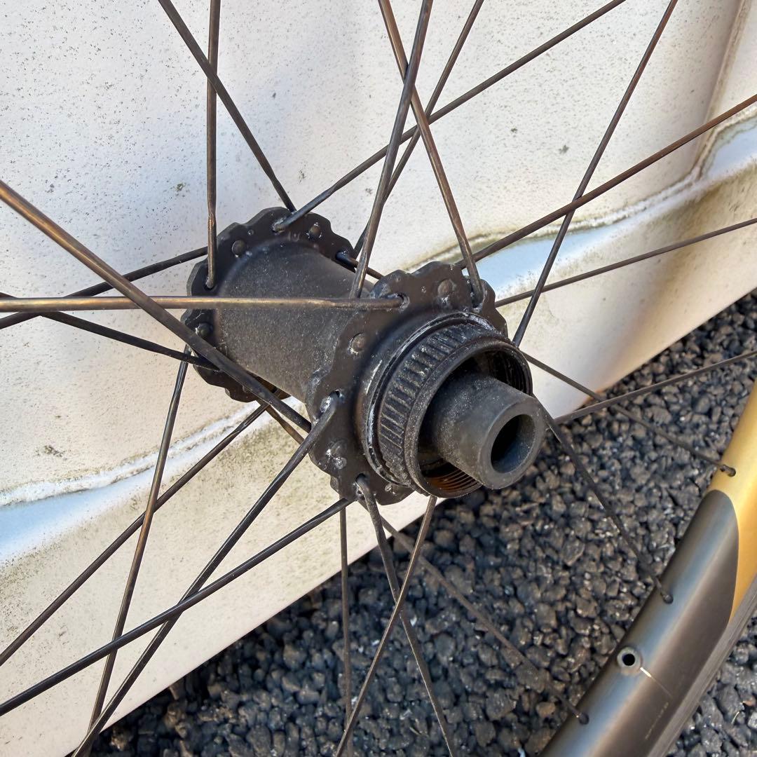 AAAZZZ999ジャンク品 カーボンホイール OQUO RP57 LTD