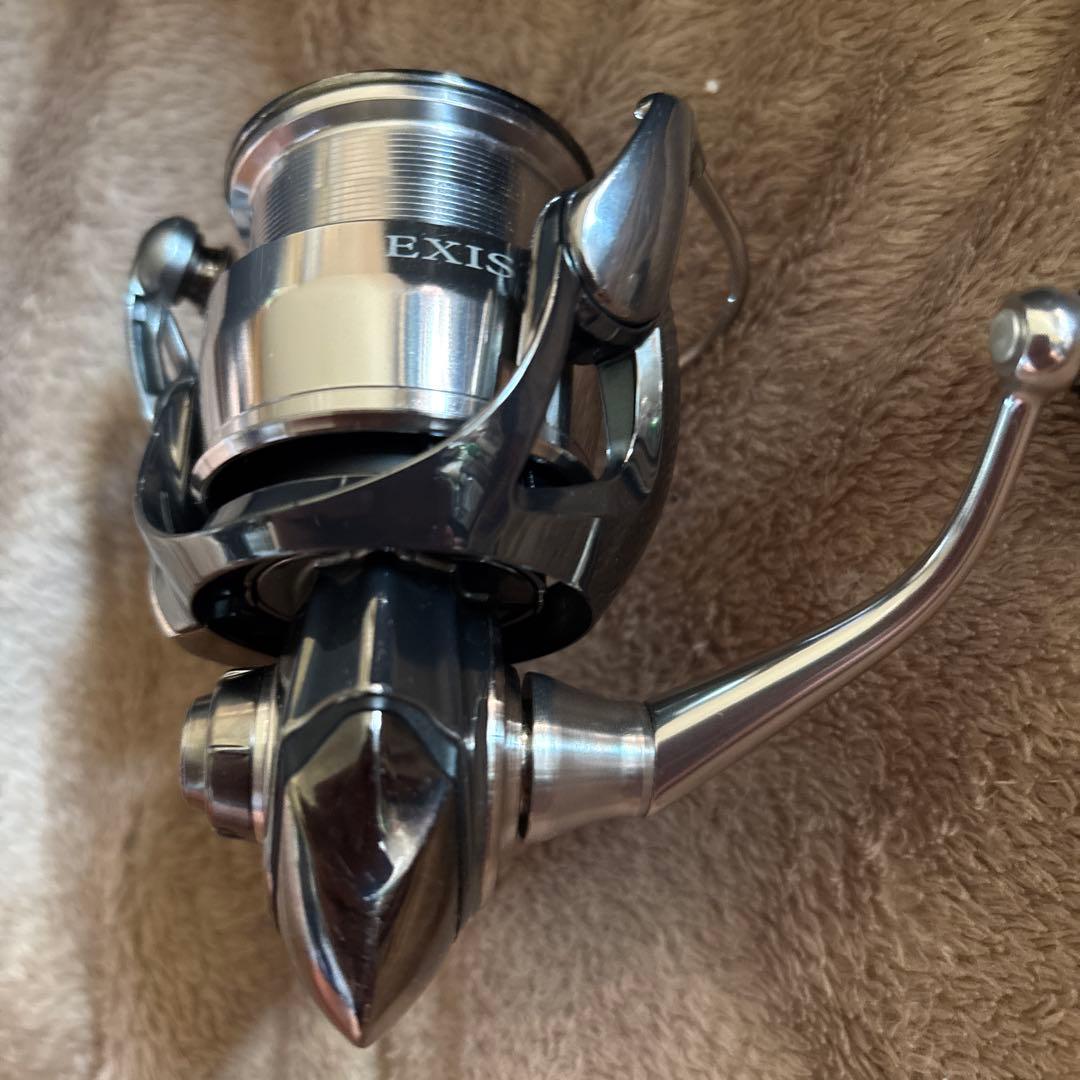 EXIST LT2500S スピニングリール
