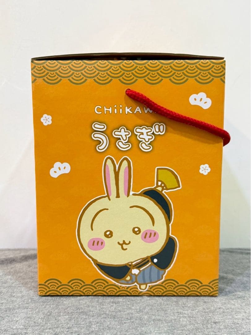 ちいかわ 台湾限定 うさぎ達磨貯金箱　飴箱　だるま　飴あり