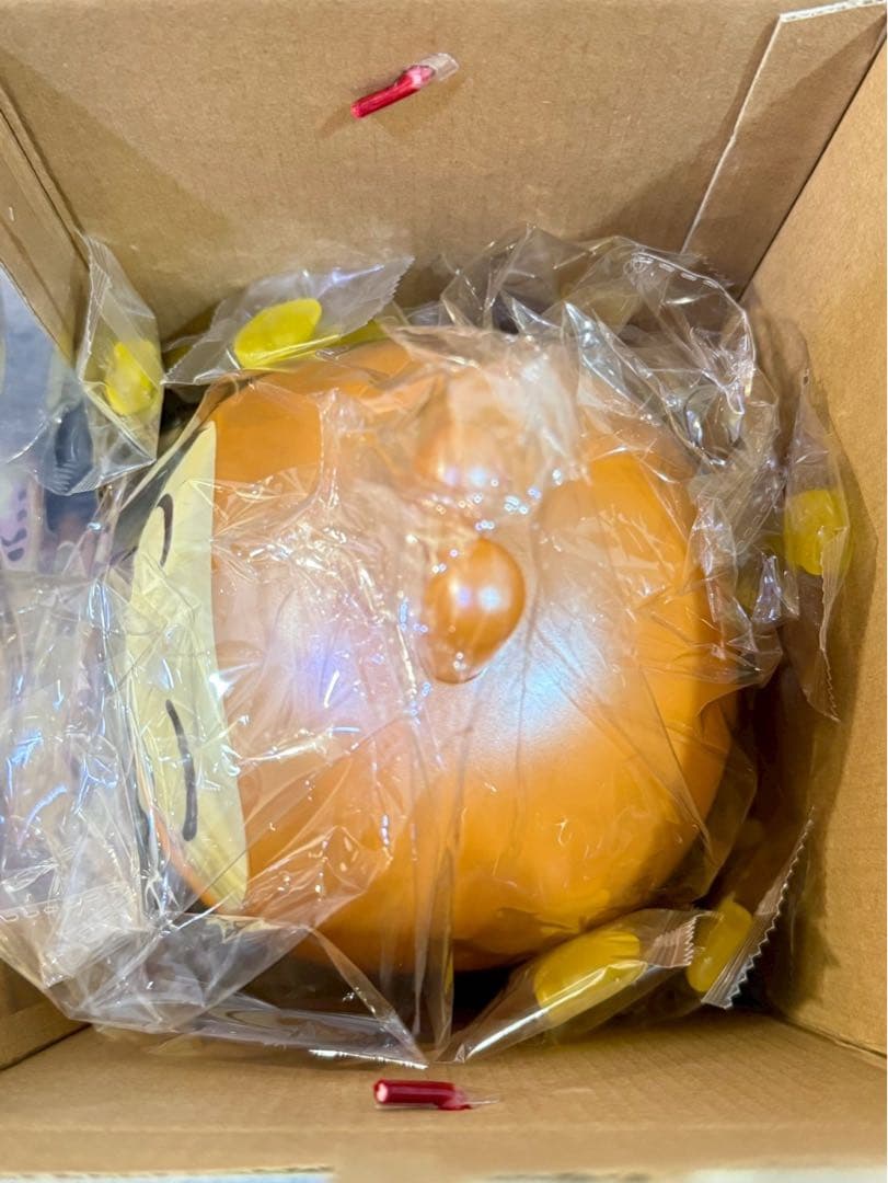 ちいかわ 台湾限定 うさぎ達磨貯金箱　飴箱　だるま　飴あり