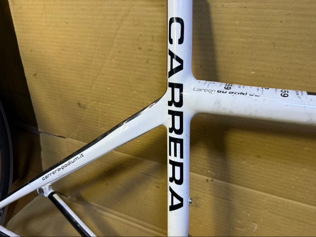 CARRERA VELENO ロードバイク　カーボンフレーム