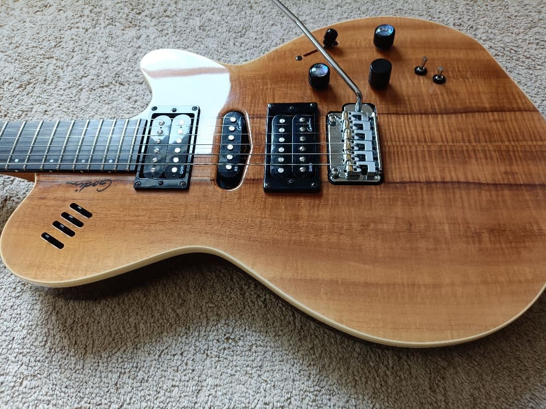 godin xtSA Koa フィギュアドコアトップ