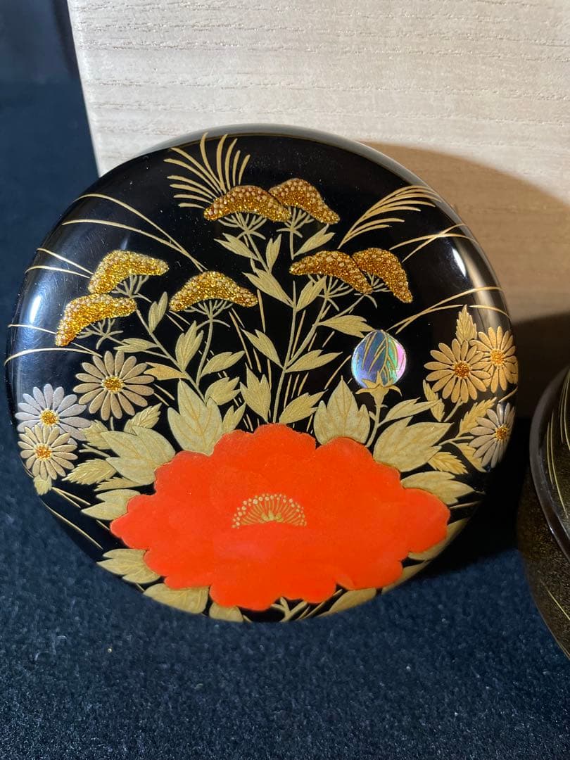 株式会社　サンシャイン新品未使用　最高級本金　能登輪島 螺鈿金蒔絵花草蝶々