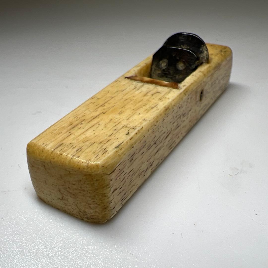 時代カンナ根付　18g 東Y8-0205☆2Fタサチ