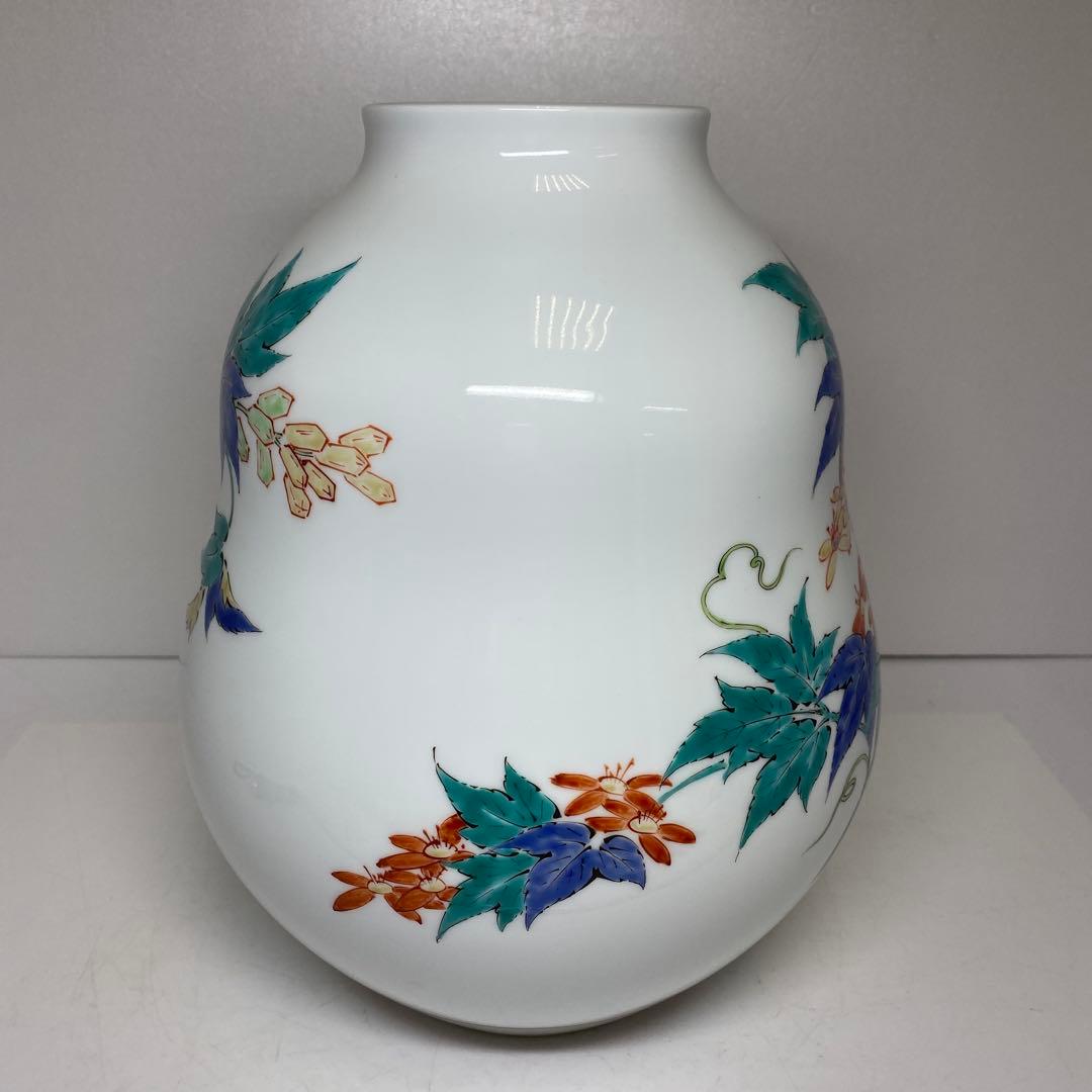 十四代　酒井田柿右衛門　本人作　酒井田正　綿ぼたんづる文　大花瓶　共箱　トカサ