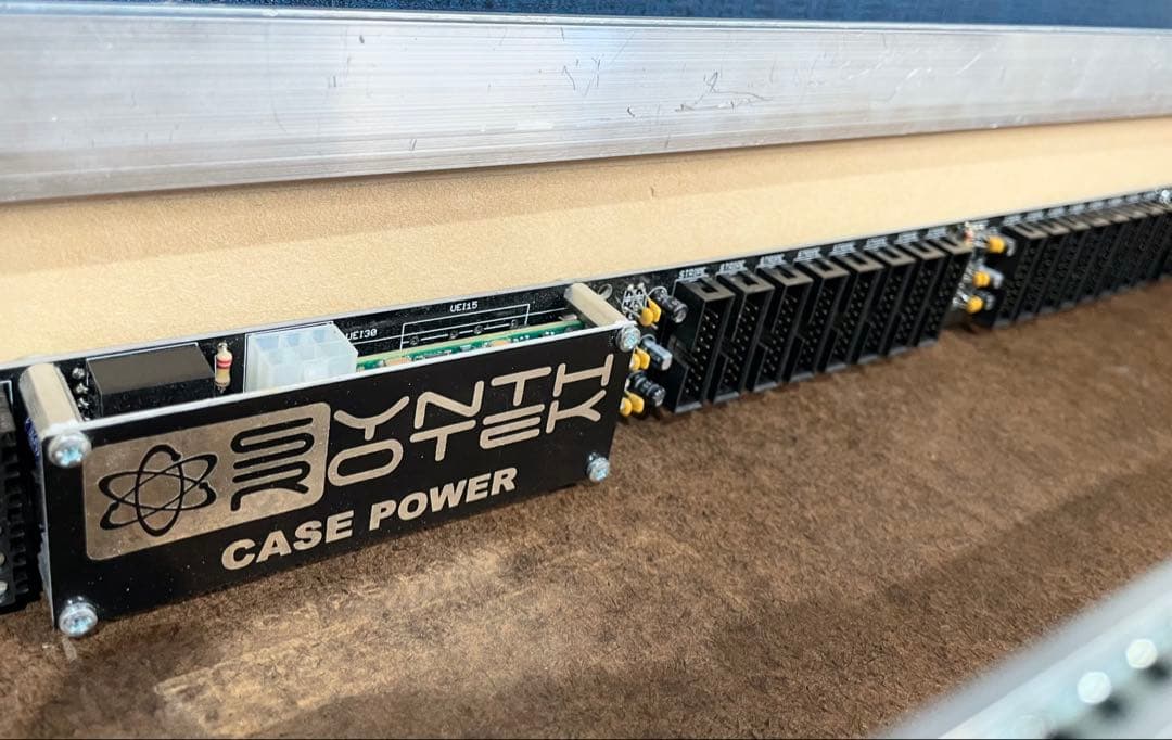 ユーロラック モジュラーシンセ ケース 6U 84HP 2段 電源付 ウッド