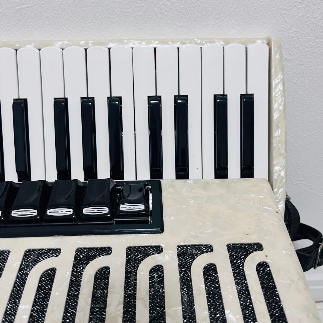 【美品】TOMBO トンボ 独奏用アコーディオン J-80C Musette