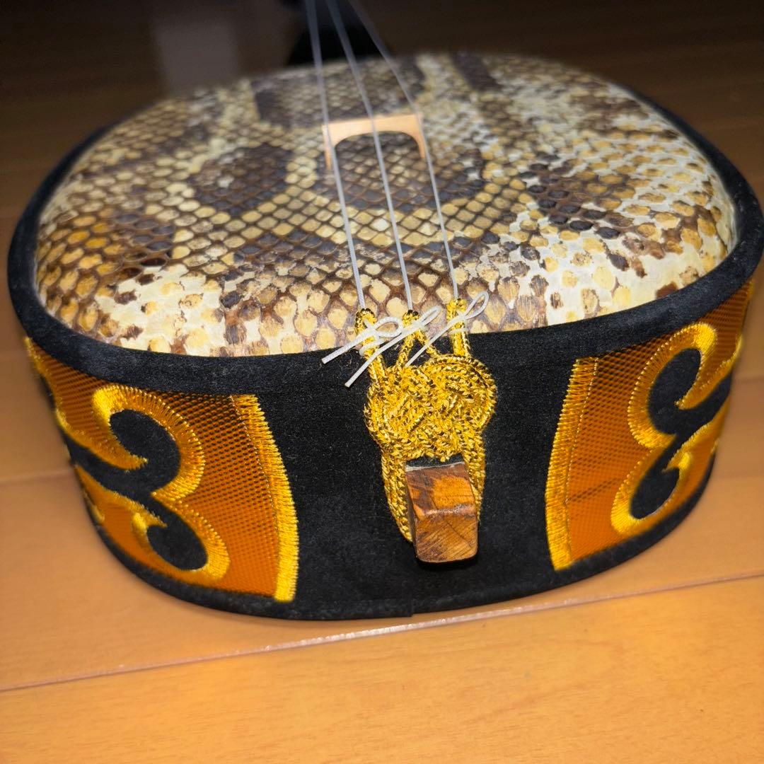 沖縄三線 蛇皮 三味線 ソフトケース付き
