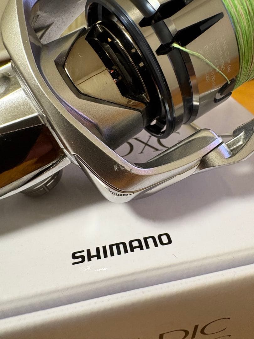 シマノ 19 STRADIC 4000XG スピニングリール