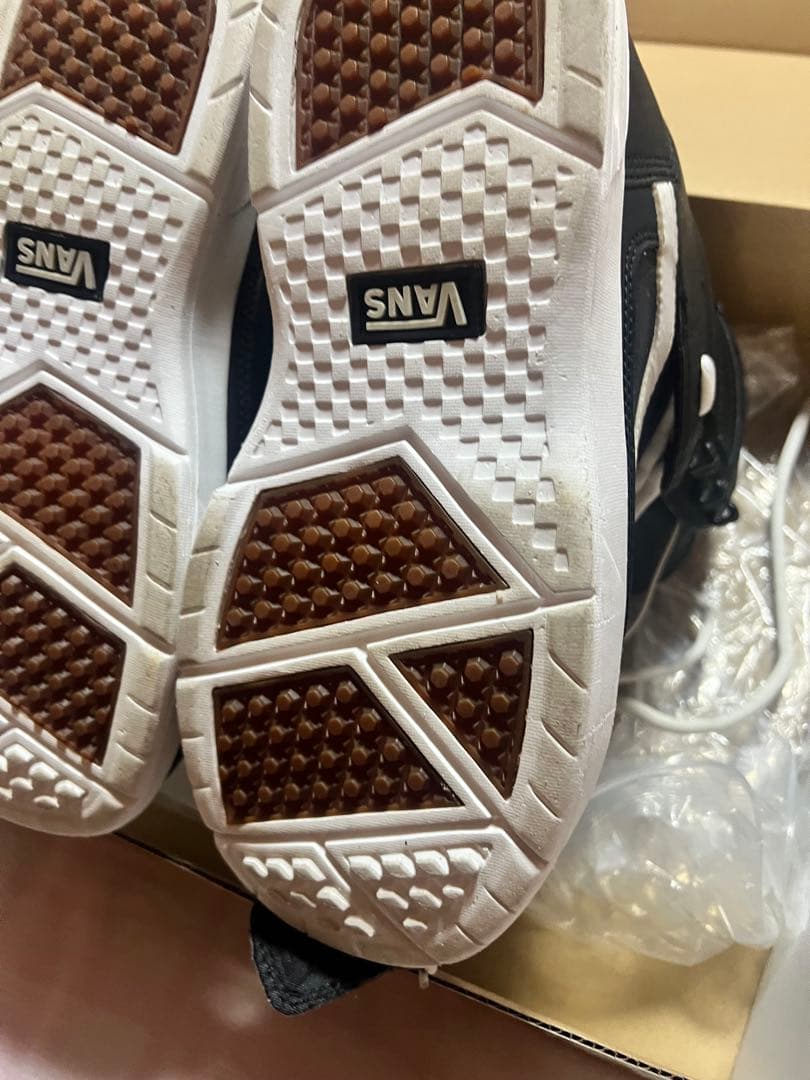 早い者勝ち　美品VANS スノーボードブーツ ブラック/ホワイト27〜28センチ