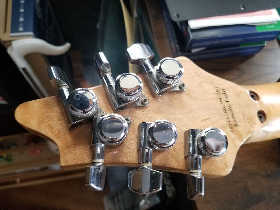 WARMOTH　オーダー　AXISタイプ　レア