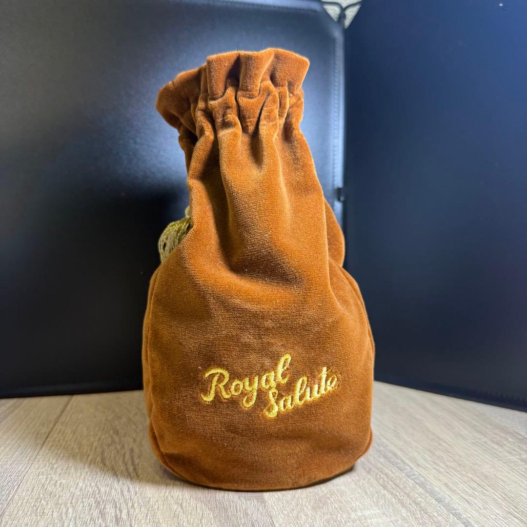 【未開栓】CHIVAS ロイヤルサルート 21年 700ml 古酒　Y