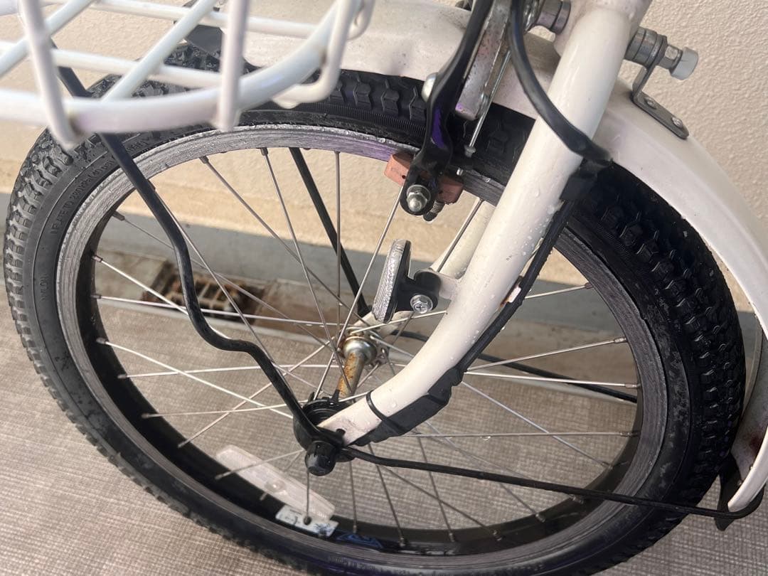 いちゃん⭐︎ビッケ⭐︎電動アシスト自転車 チャイルドシート付き ホワイト大阪