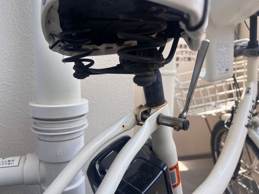 いちゃん⭐︎ビッケ⭐︎電動アシスト自転車 チャイルドシート付き ホワイト大阪