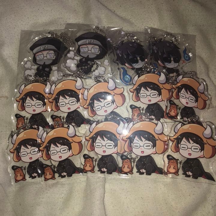 level3缶バッジ level4アクリルキーホルダー