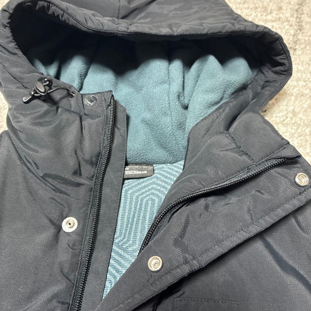 アンダーアーマー　ベンチコート　M