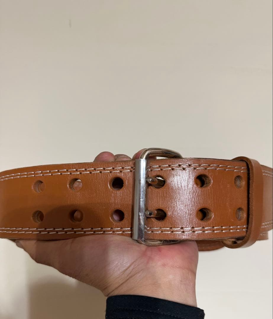 ゴールドジム　トレーニングベルト　Mサイズ