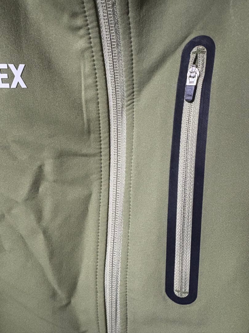 後*3様 【限定品】YONEX オリーブグリーンジャージ 日本製