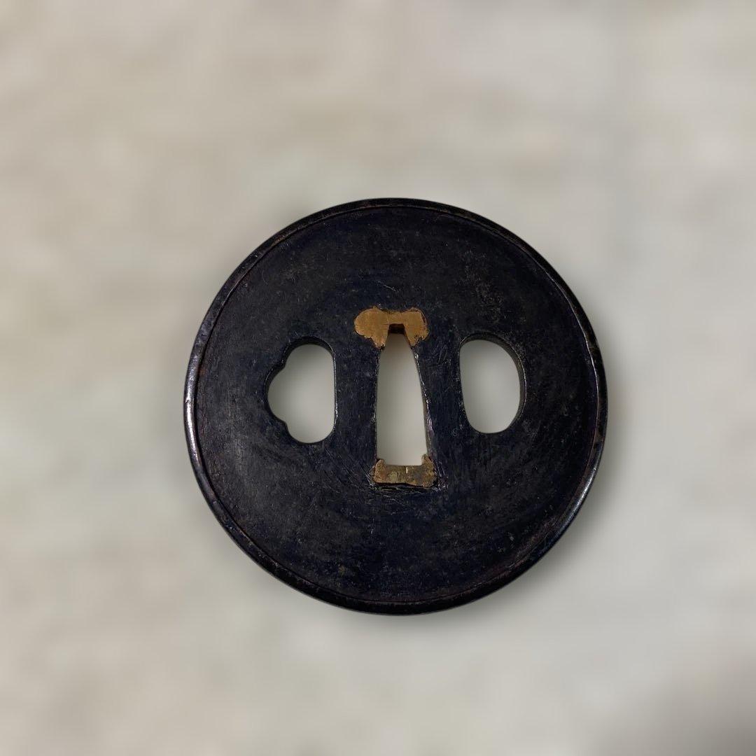 B–12 鍔　つば　鉄製　木箱付き　武具　刀装具　アンティーク　美術品　工芸品