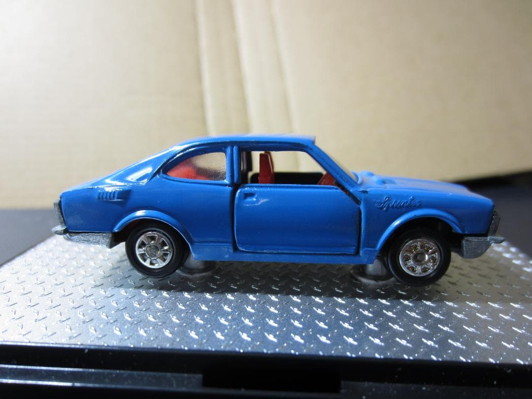 【香港 tomica】／黒箱トミカ／トヨタ カローラ スプリンター