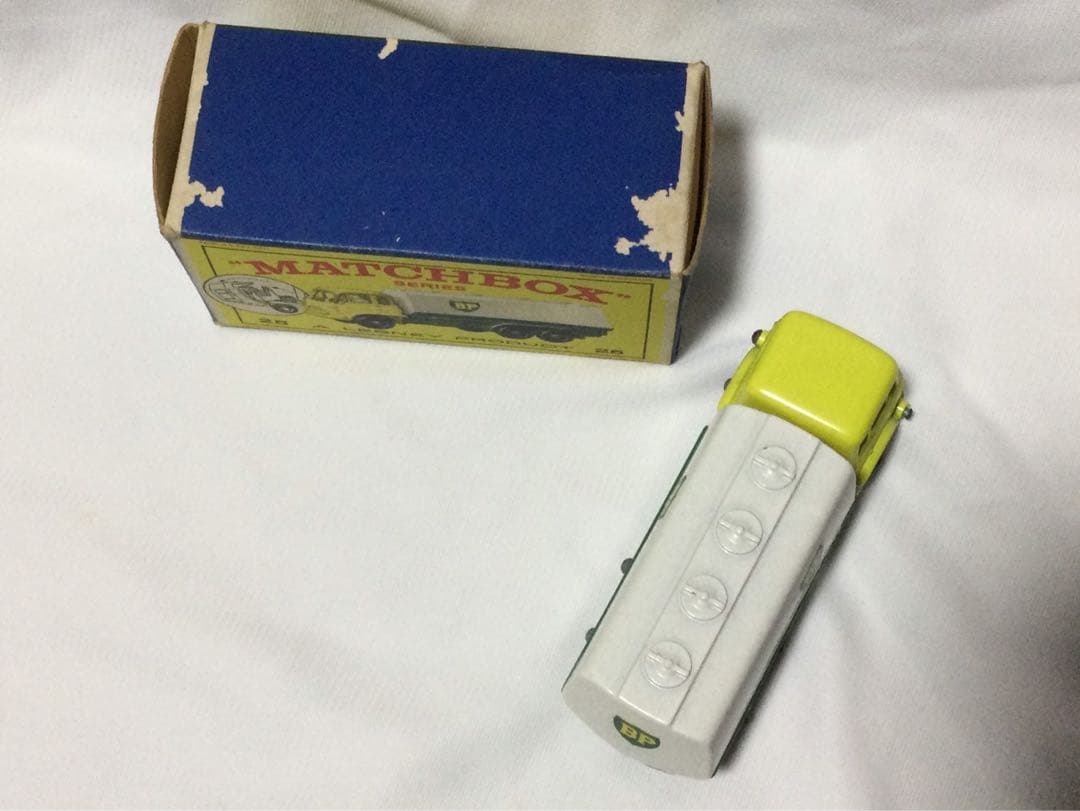 マッチボックス タンクトラック BP ロゴ付き