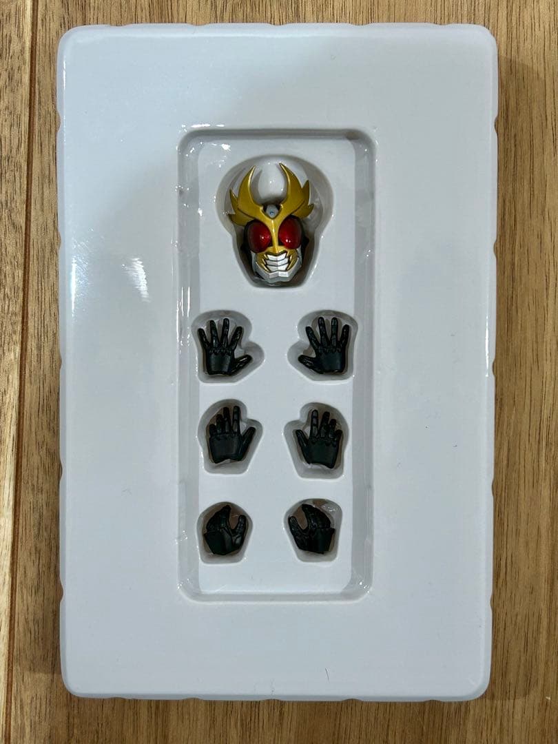 S.H.フィギュアーツ(真骨彫製法)仮面ライダーアギト グランドフォーム 開封品
