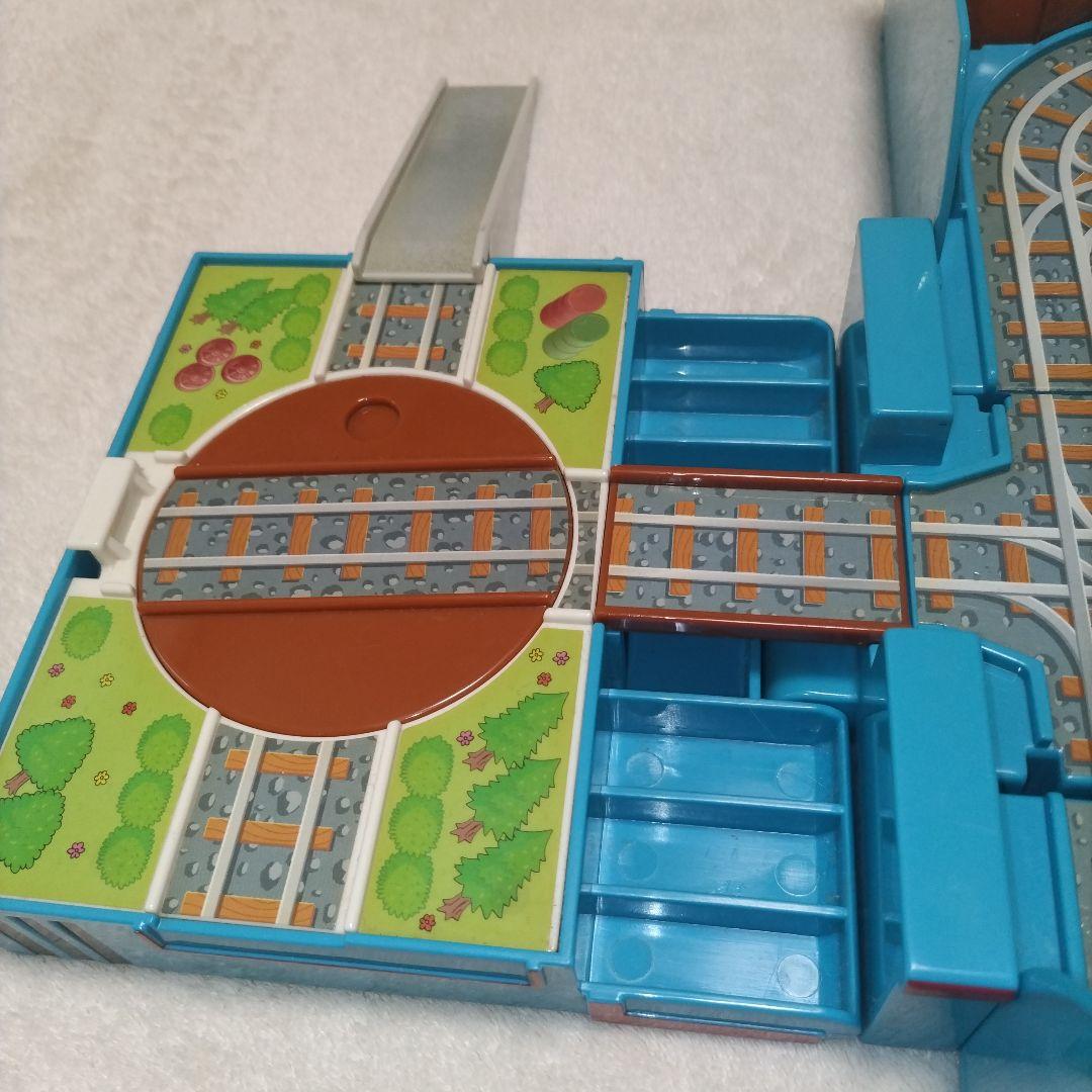 希少　トーマス　 ポケットファンタジーステーション　パッと出るタウン