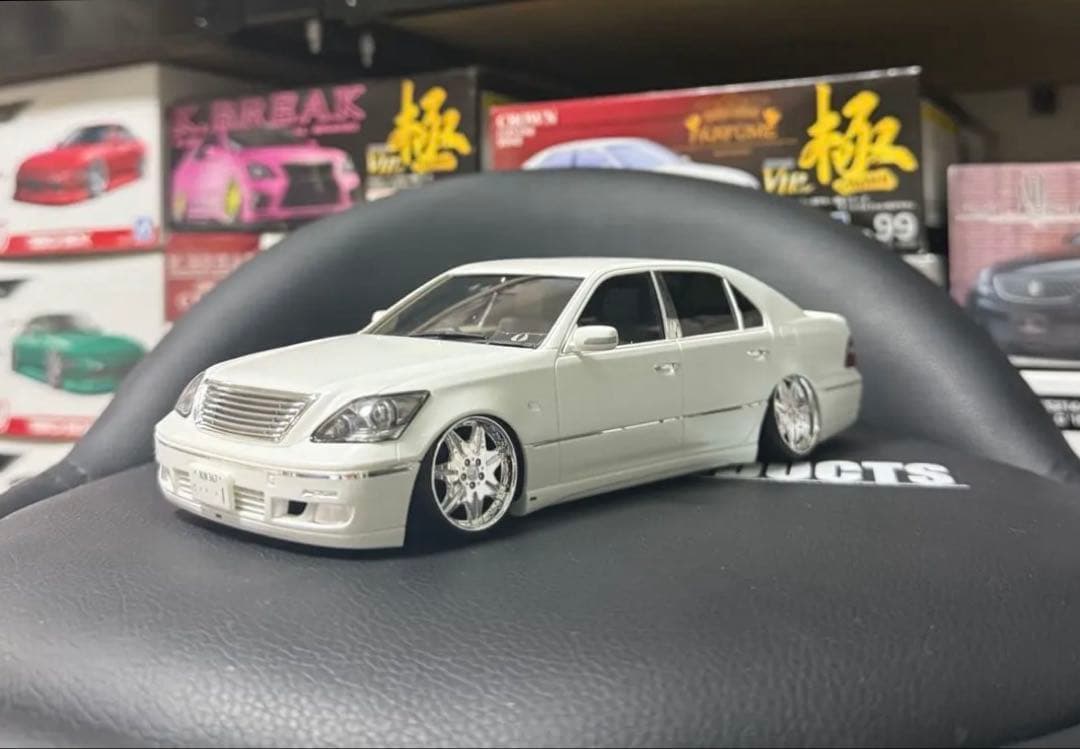 アオシマ エイムゲイン UCF31 セルシオ