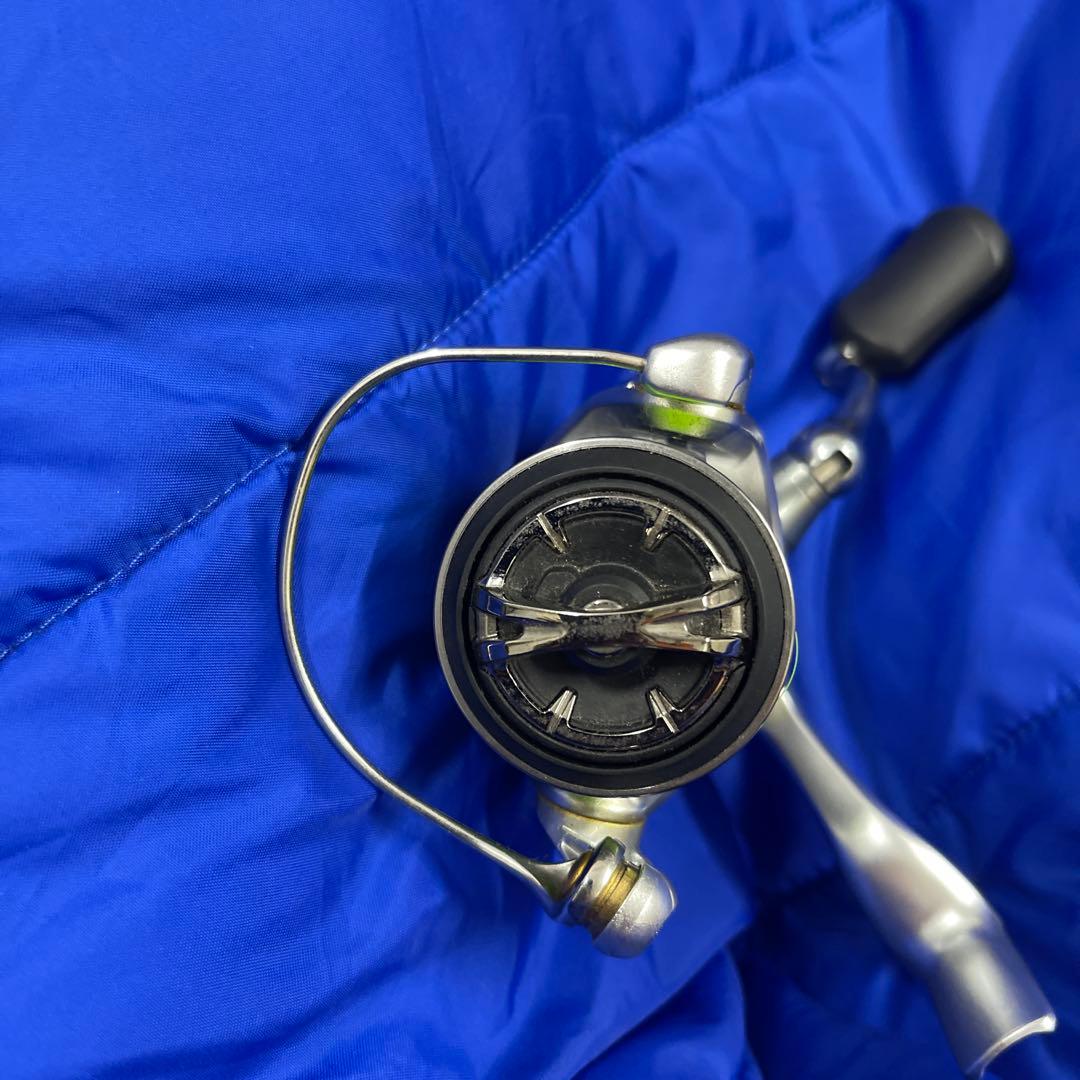 シマノ STRADIC 1000s スピニングリール。未使用。