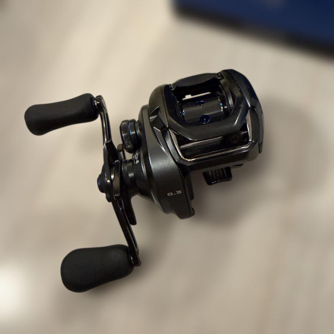 SHIMANO SLX MGL 70 ベイトリール