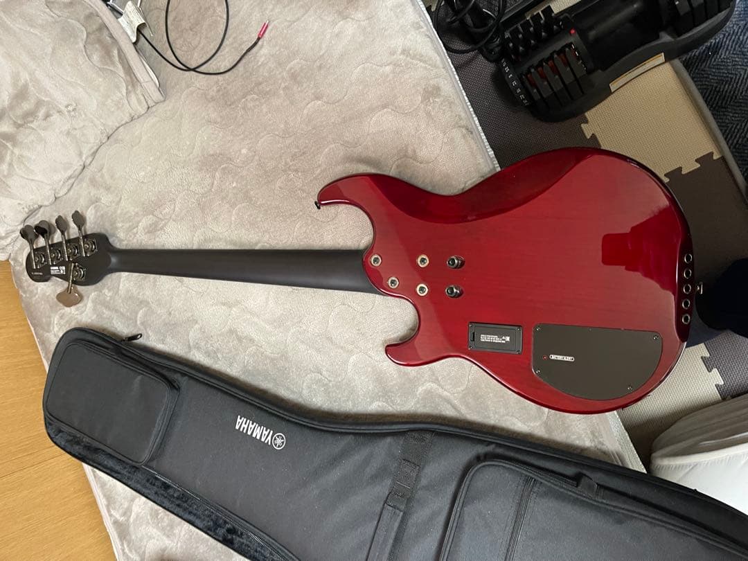 ベース YAMAHA BB735A