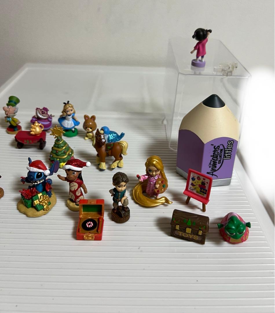 ディズニー、アニメータードール（ミニ）ベルとブーのフィギュアと小物セット