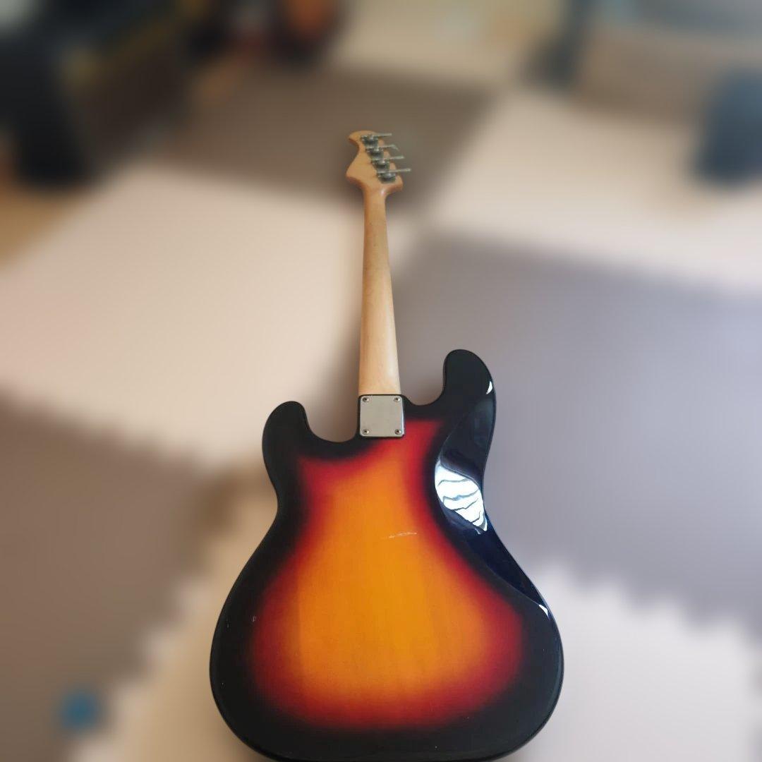 Bacchus Universeries エレキベース