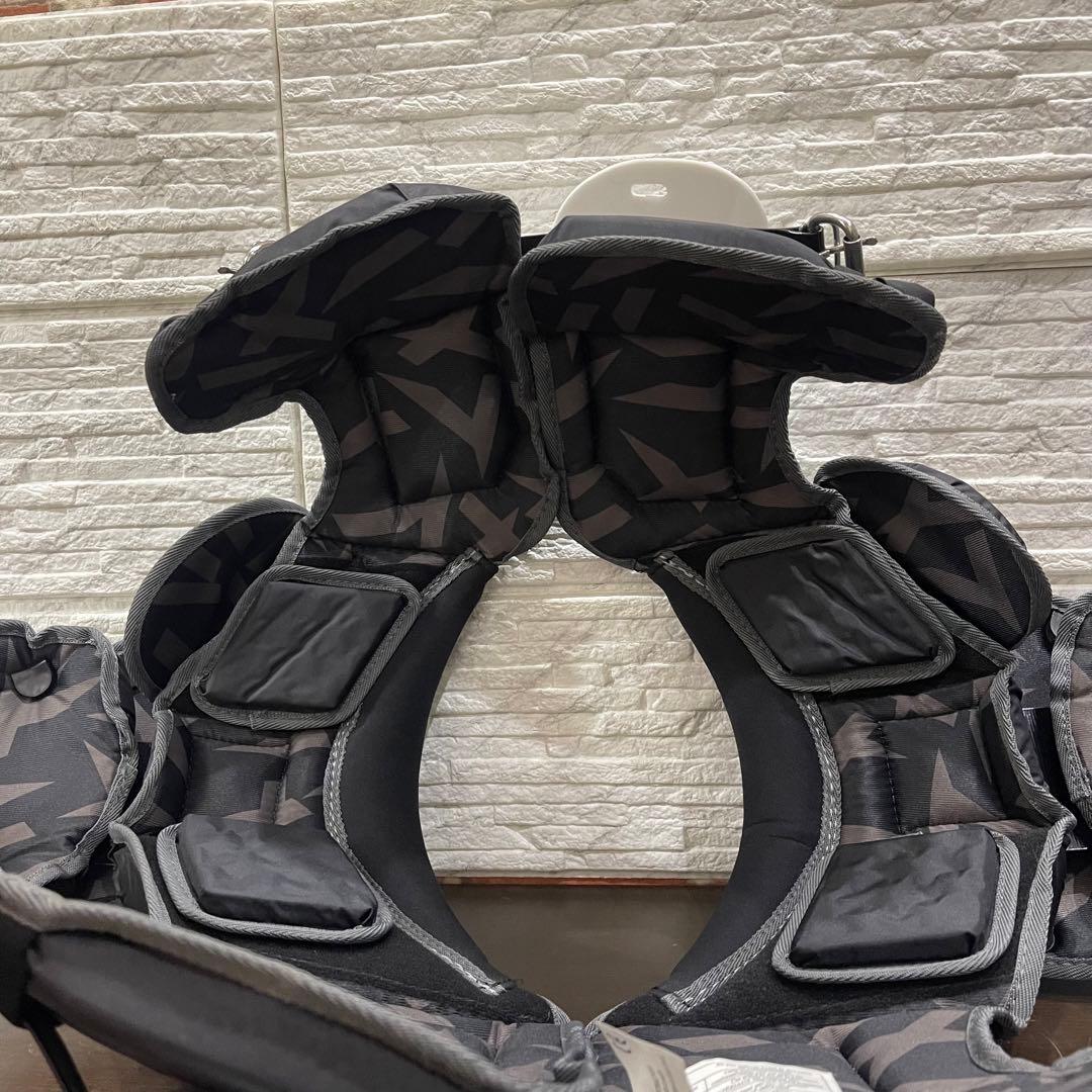 S680 Xenith Element ラインマン バーシティ ショルダーパッド