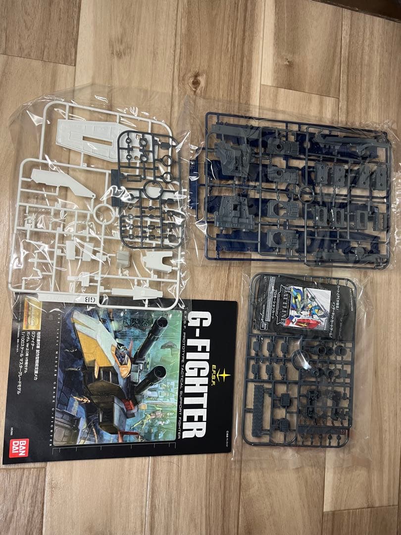 MG 1/100 Gファイター (ガンダムVer.2.0用 V作戦モデル)