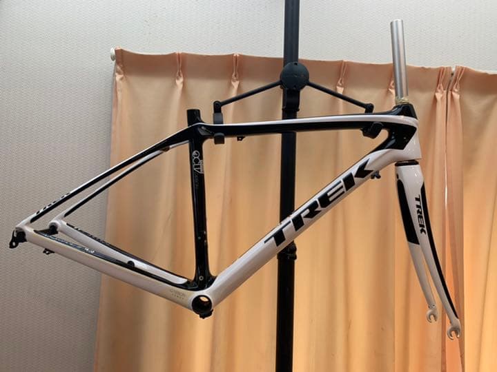 トレック　Domane4.5  2013モデル　カーボンフレーム　箱付き