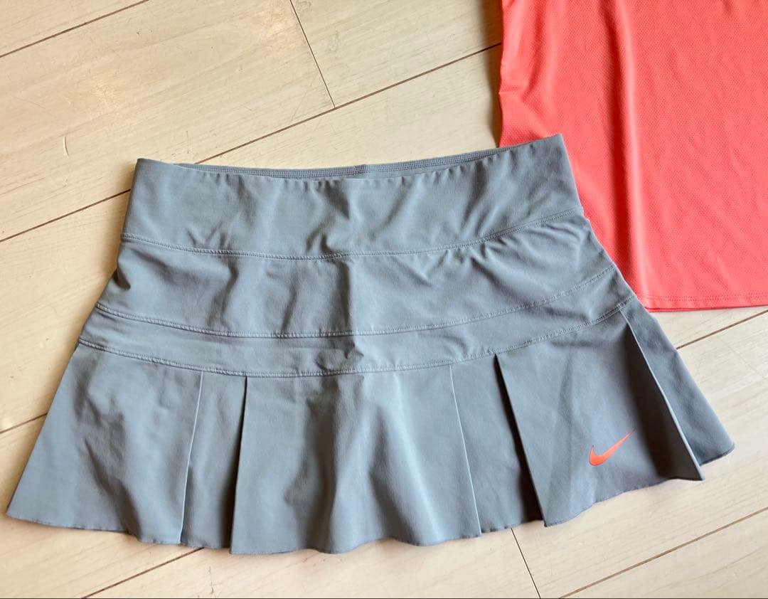 美品＊NIKEナイキ＊ビクトリースコートとトップス上下セットアップM