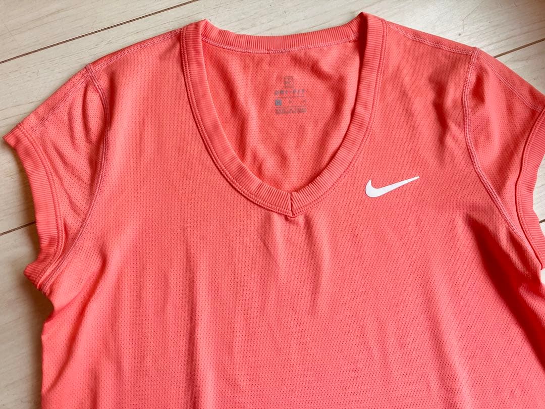 美品＊NIKEナイキ＊ビクトリースコートとトップス上下セットアップM